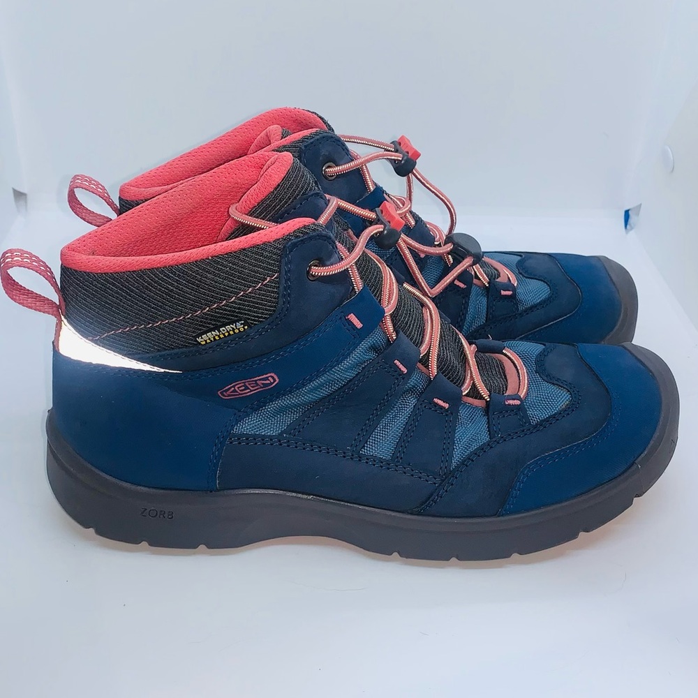 Keen Zor8 boots